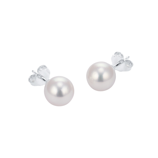 Their refined proportions and iconic Mikimoto styling make them an elegant choice for both everyday wear and special occasions.