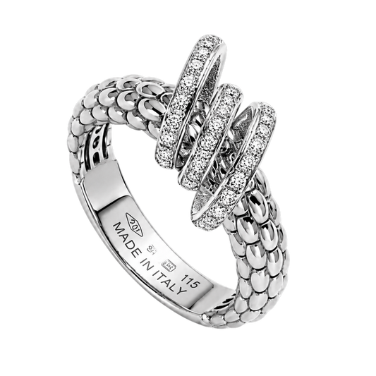 Three pavé-set diamond rondels totalling 0.12ct bring refined sparkle to this FOPE Solo ring, beautifully crafted in flexible 18ct white gold.
