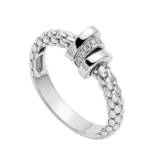 A delicate 0.05ct diamond detail brings understated sparkle to this FOPE Prima ring, beautifully crafted in polished 18ct white gold.