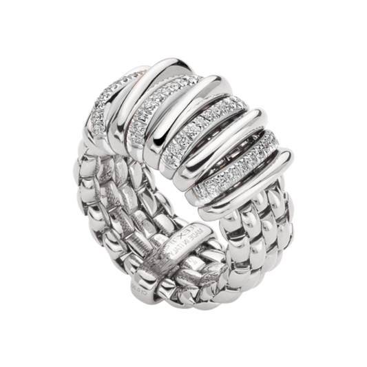 Three white gold diamond-set rondels bring brilliant sparkle to this medium FOPE Panorama ring, beautifully crafted in flexible 18ct white gold.