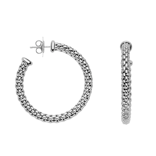 Elegant and effortlessly modern, these FOPE Essentials hoop earrings are crafted in 18ct white gold with the collection's signature woven mesh design. The 40mm size creates a bold yet refined everyday look.

