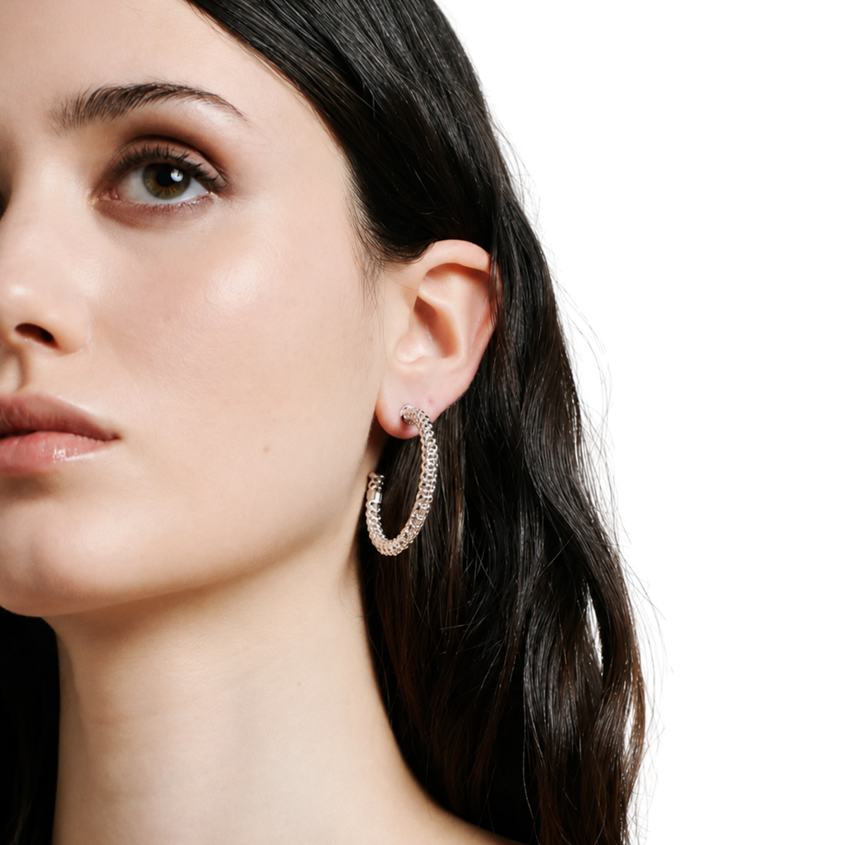 Crafted in luxurious 18ct white gold, these FOPE hoop earrings combine lightweight comfort with timeless Italian design. 