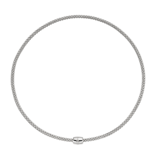 Elegant and minimal, this 40cm FOPE Flex’it necklace combines polished 18ct white gold with a subtle 0.01ct diamond accent. Lightweight and flexible, it’s designed for effortless everyday wear.