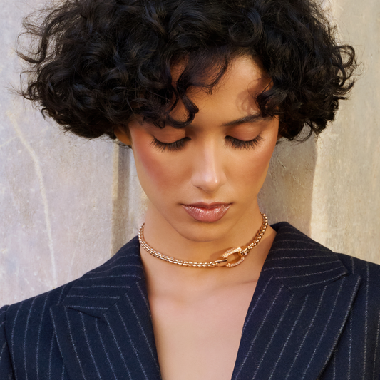 This elegant FOPE Prima Flex’it necklace is made from 18ct yellow gold and finished with a 0.65ct pavé diamond clasp. The 39cm length gives it a sleek, collarbone fit, while the flexible design ensures effortless comfort.