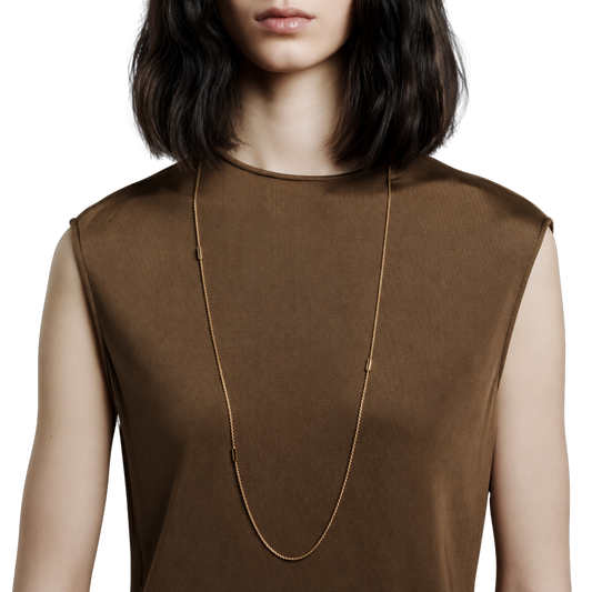 Designed with FOPE's signature Italian craftsmanship, this Aria necklace is made from 18ct rose gold and finished with a delicate 0.02ct diamond detail. 