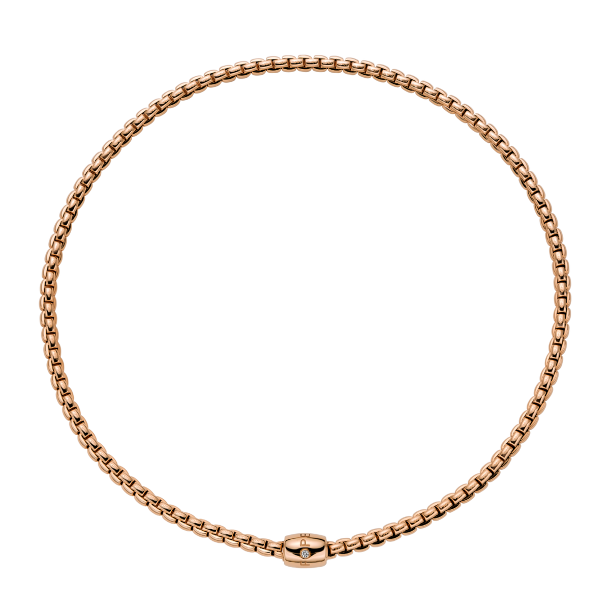 The 40cm length gives it a close, elegant fit with effortless everyday comfort.