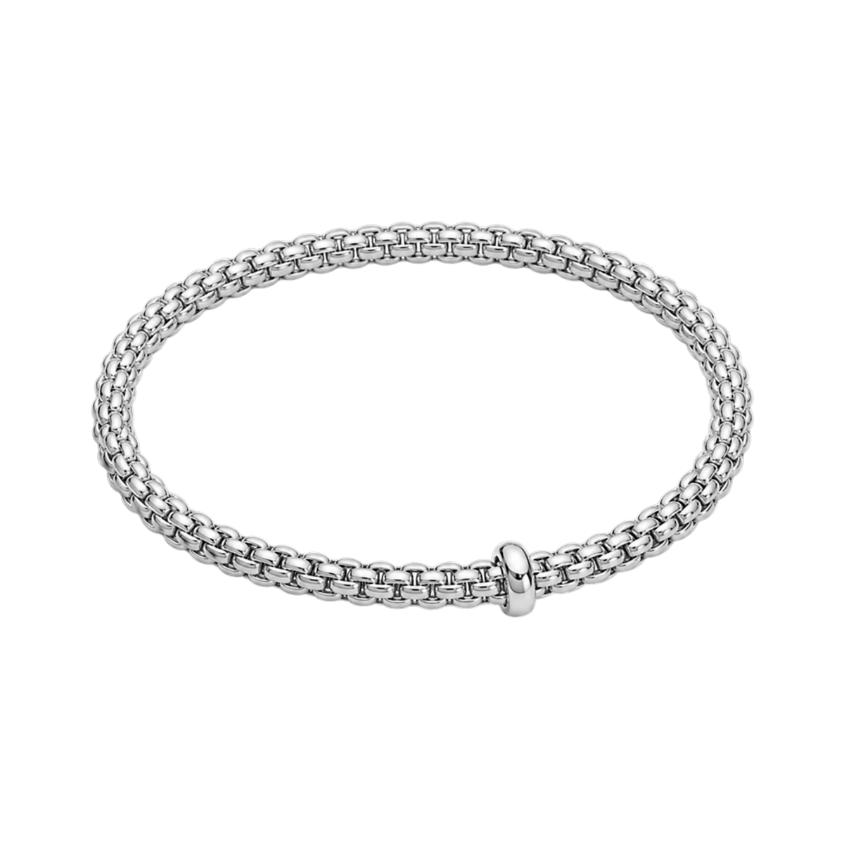 Crafted in 18ct white gold, this FOPE Solo bracelet is finished with a delicate 0.01ct diamond for a subtle touch of sparkle. The Medium size offers a comfortable fit, while the flexible mesh design makes it effortless to wear.