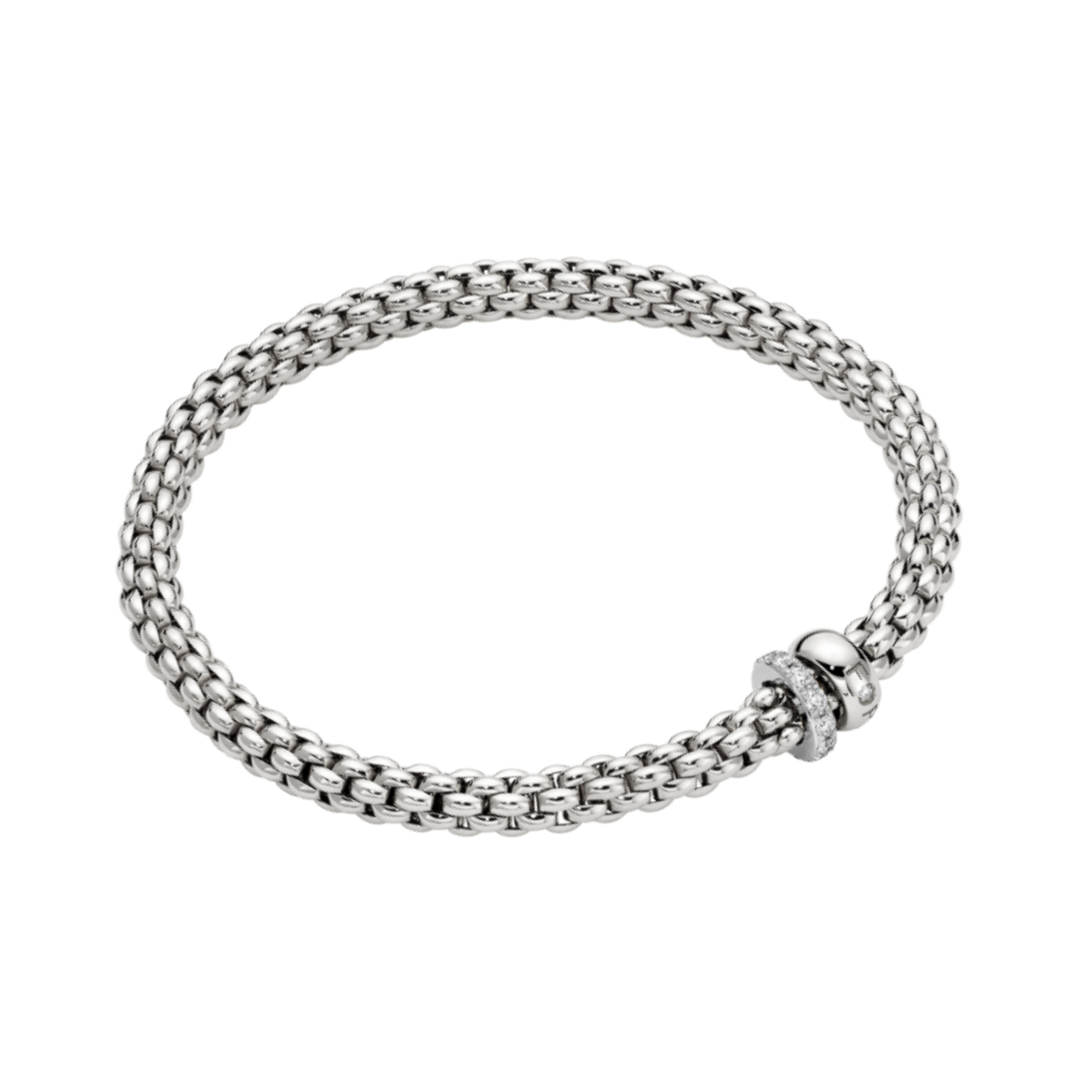 Crafted in 18ct white gold, this FOPE Solo Flex'it bracelet is finished with a striking 0.29ct diamond set rondel that brings a refined sparkle to the design.