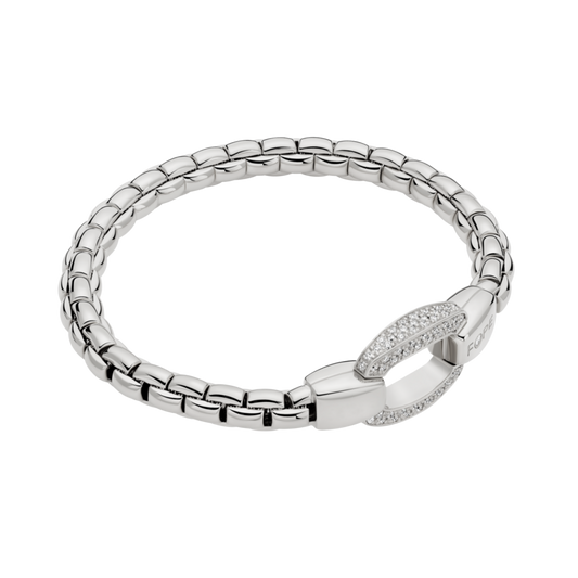 A pavé diamond clasp adds a striking finishing touch to this small FOPE Eka bracelet, crafted entirely in luxurious 18ct white gold.