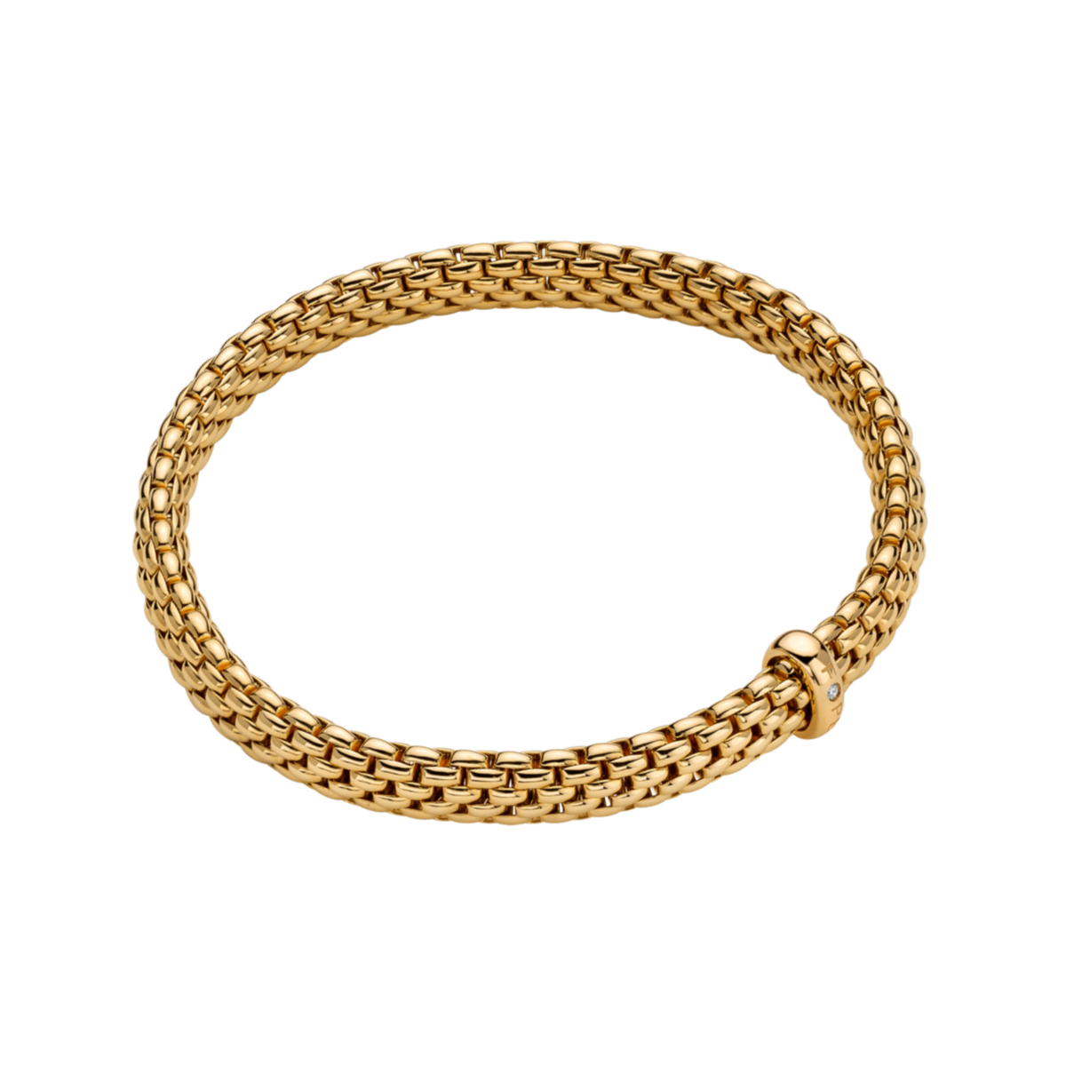 The elegant oval mesh of the Vendôme collection gives this small 18ct yellow gold bracelet a distinctive look, complemented by a single 0.01ct diamond.