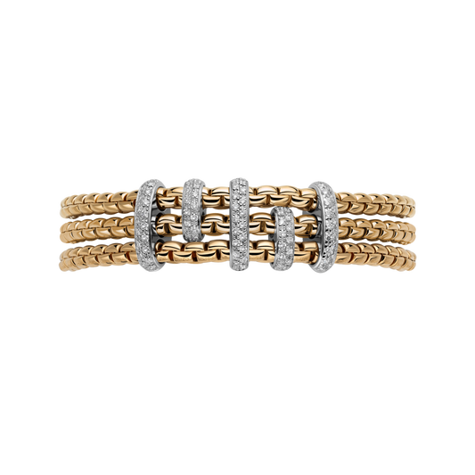 Designed with FOPE's signature Flex'it technology, this medium Eka bracelet combines a triple mesh construction in yellow gold with a sparkling white gold diamond accent.