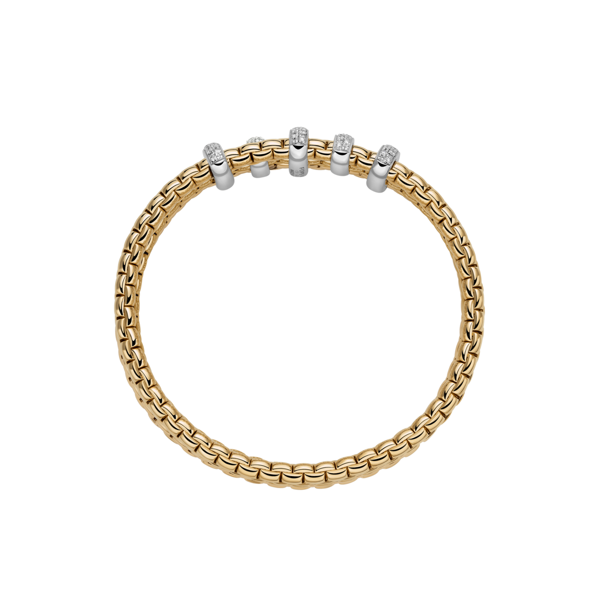 The layered triple-row design gives this medium FOPE Eka bracelet added presence, beautifully complemented by a white gold rondel set with pavé diamonds.