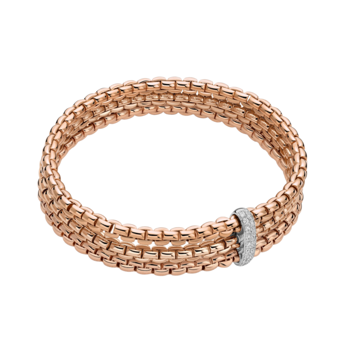 Blending luxurious rose gold with a sparkling white gold diamond detail, this medium FOPE Eka bracelet showcases the comfort of the signature Flex'it design.