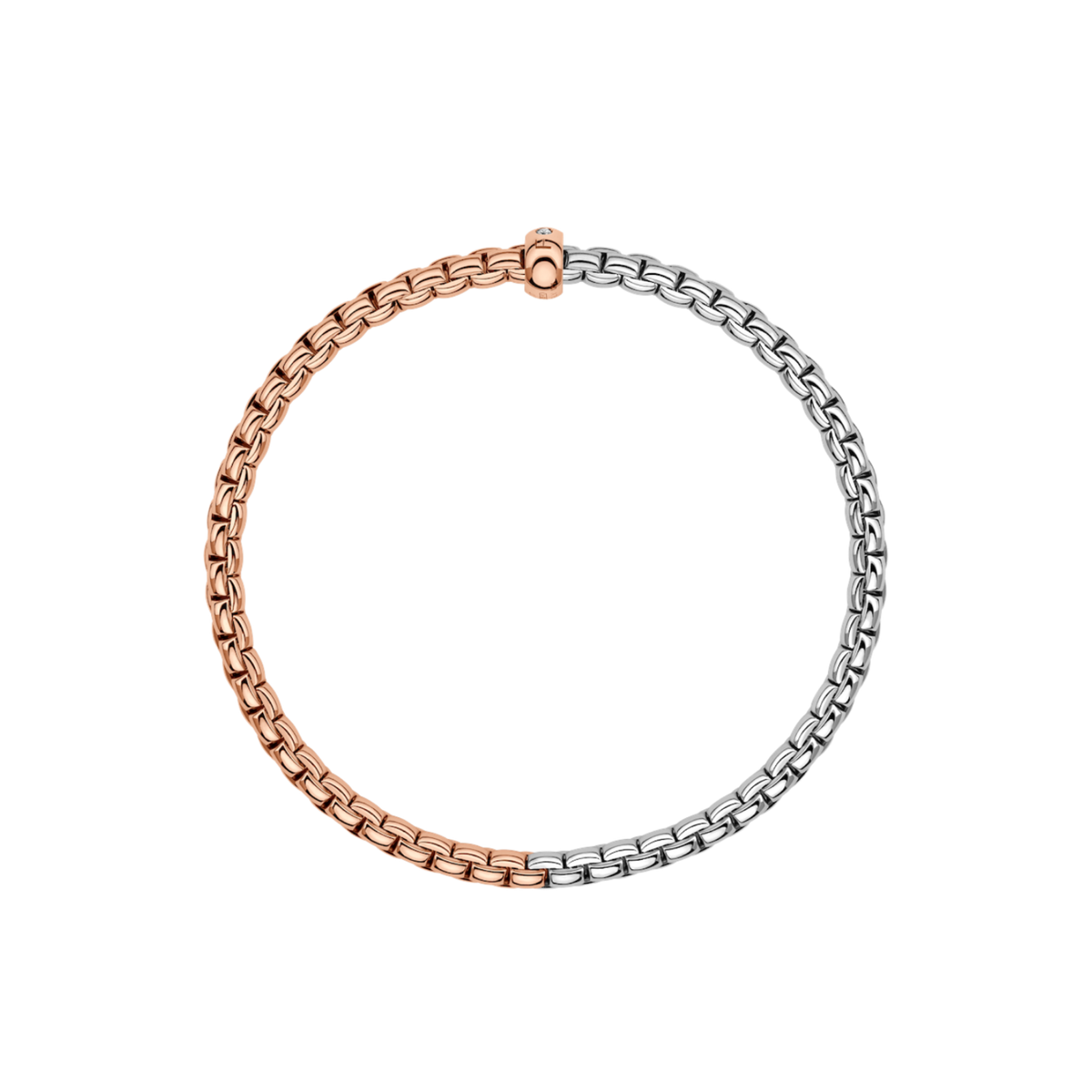 The bold woven links of the Eka collection are beautifully showcased in this small bicolour bracelet, where white and rose gold come together in timeless Italian style.