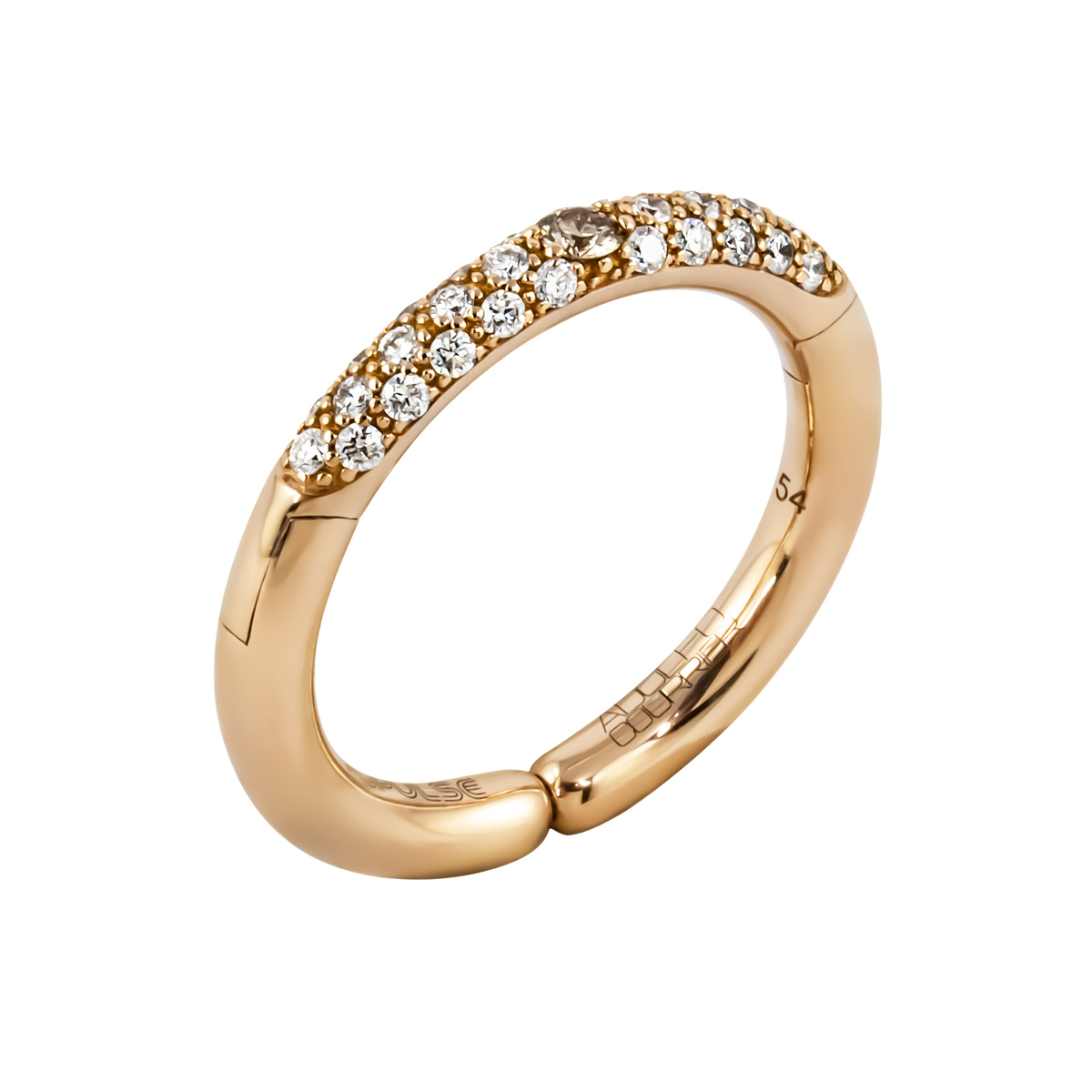 Warm tones meet contemporary design in this 18ct yellow gold Populse Cappuccino ring, where rich brown diamonds are illuminated by delicate white diamond accents.