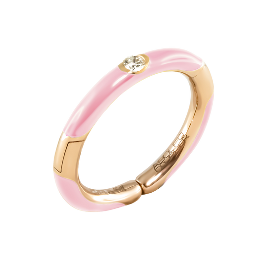 A playful blend of colour and elegance, this 18ct yellow gold Populse Confetto ring features a single 0.08ct brilliant round diamond, finished with vibrant pink enamel for a fresh, contemporary look.