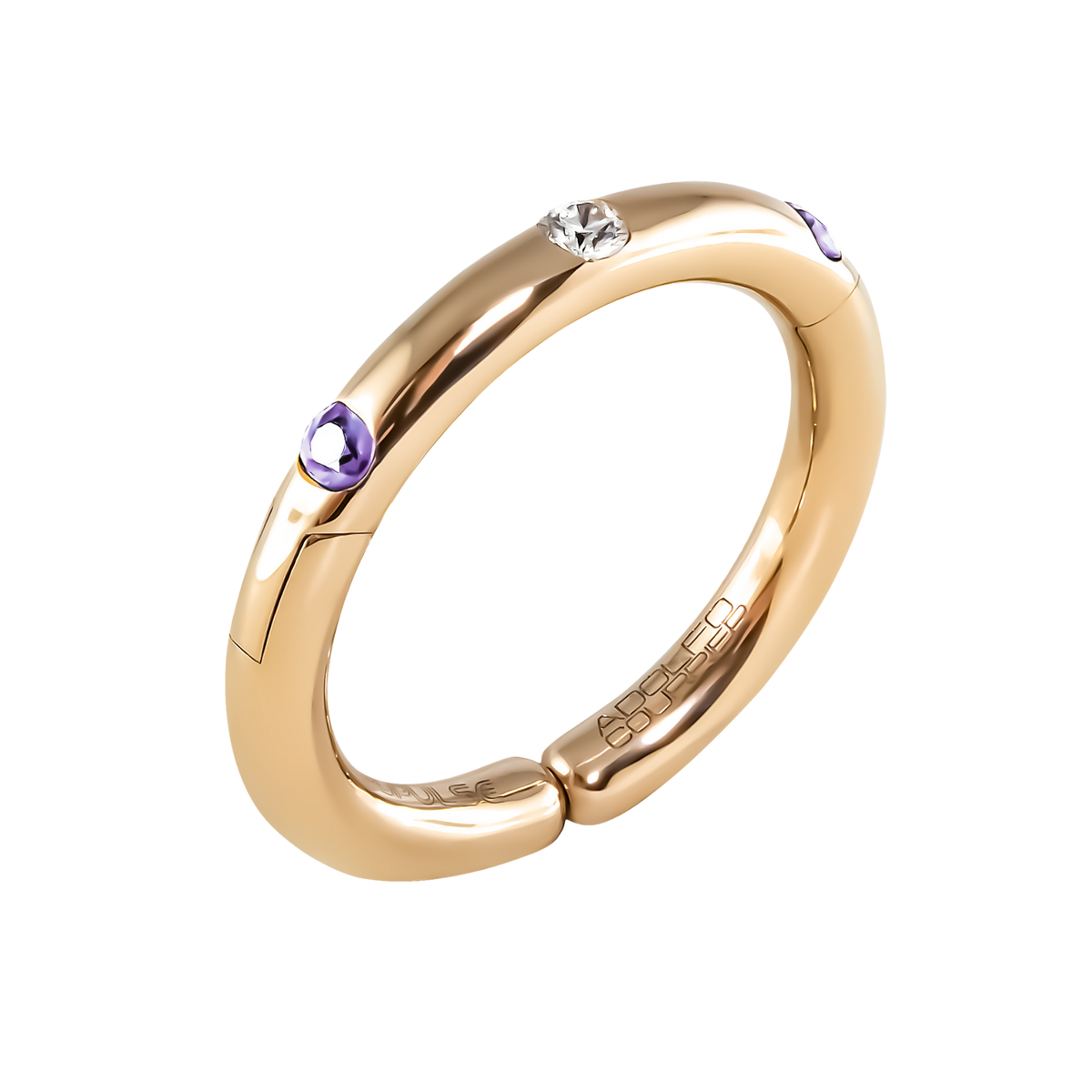 A refined blend of sparkle and colour, this 18ct yellow gold Populse Lilla ring features a 0.08ct brilliant round diamond, accented by two lilac sapphires set gracefully within the band.