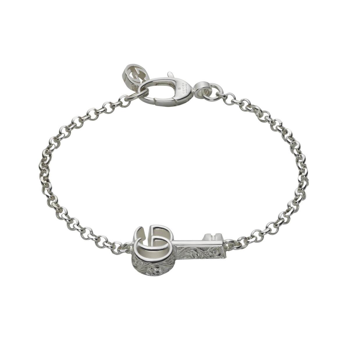 Crafted from sterling silver, this Gucci GG Marmont Key Bracelet in 18cm features a distinctive key charm and signature detailing for an effortlessly elegant finish.