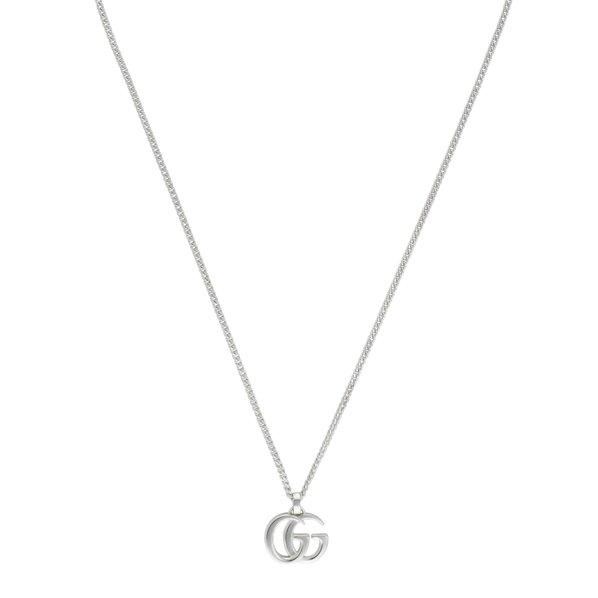 This designer Gucci necklace combines sleek Italian craftsmanship with the signature GG logo for a refined modern look. A versatile luxury jewellery piece suited to both casual and elevated outfits.