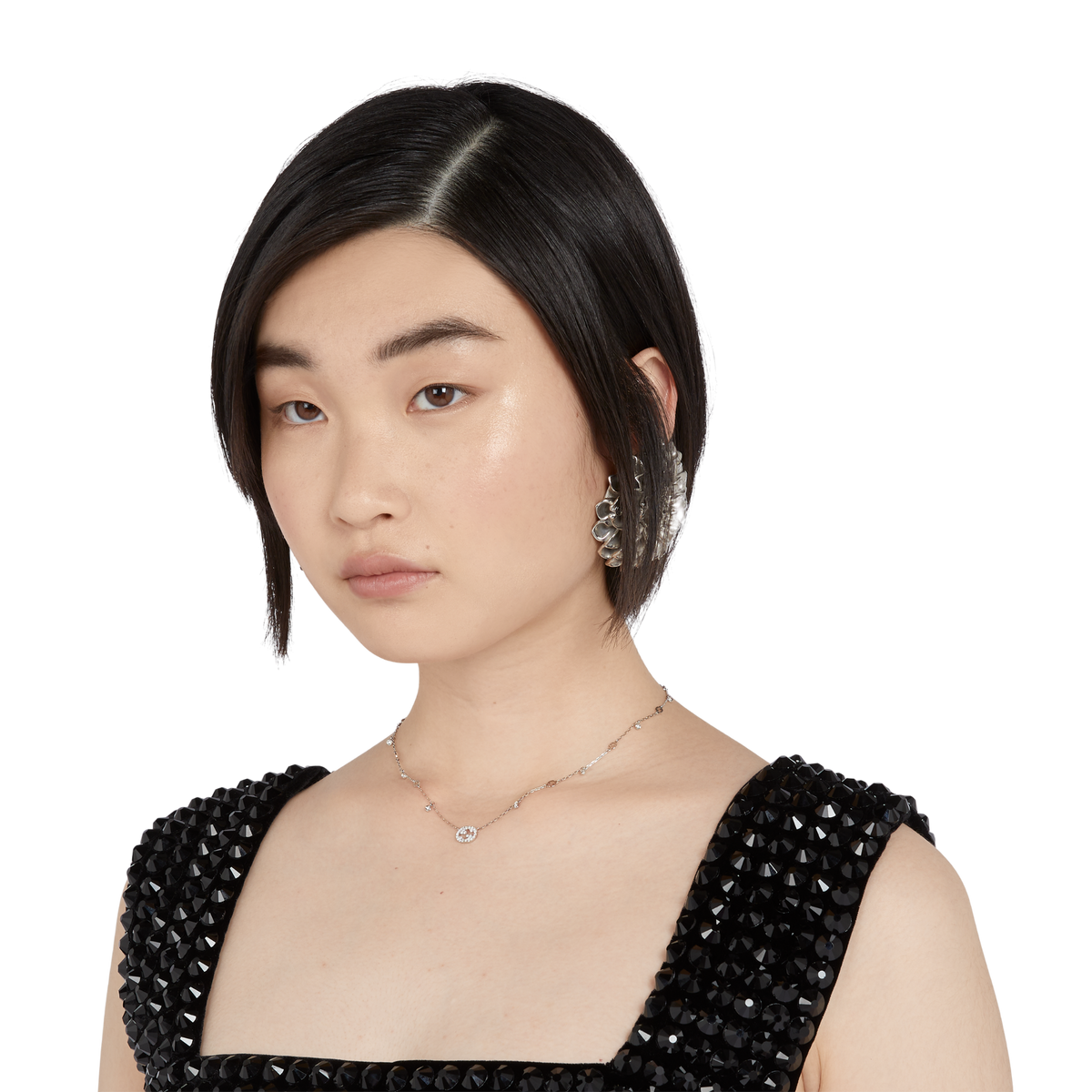 A modern expression of Italian craftsmanship, this 0.28ct Gucci Interlocking G Necklace combines radiant diamonds with polished 18ct white gold, making it an effortlessly elegant finishing touch.