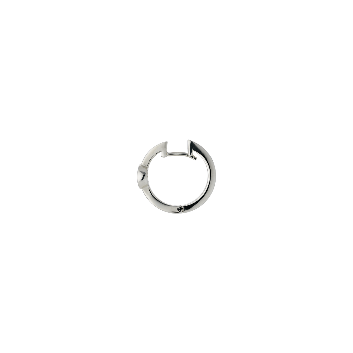 A modern interpretation of Gucci’s iconic design, these Interlocking G hoop earrings are crafted from polished 925 sterling silver and feature the signature cut-out GG motif. Lightweight and refined, they offer a contemporary take on everyday luxury, making them an effortless choice for both casual and elevated styling.