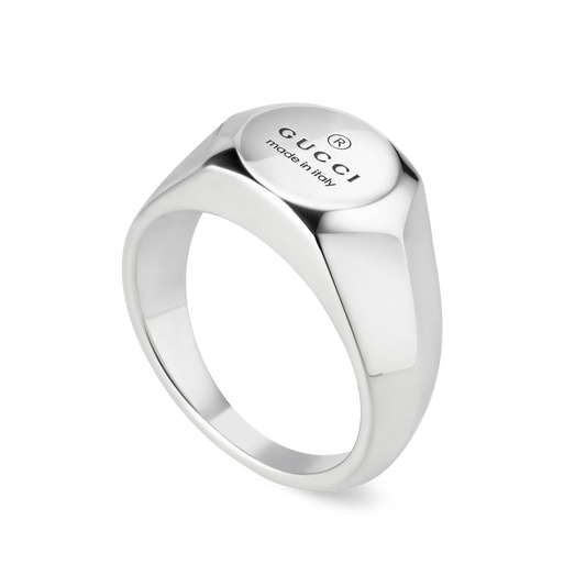 Gucci Trademark signet ring in 925 sterling silver with engraved logo detailing