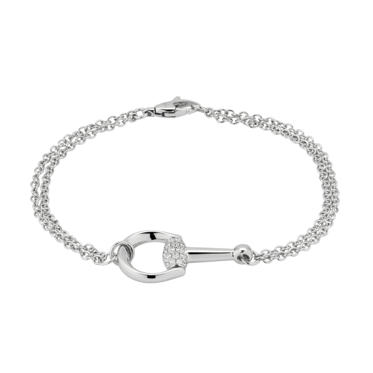This Gucci Horsebit diamond bracelet showcases one of the house’s most recognisable symbols in a contemporary fine jewellery form. 