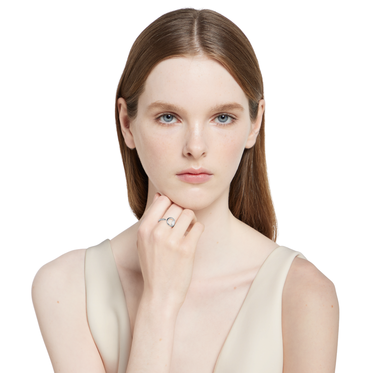 Gucci Horsebit diamond ring crafted in polished 18ct white gold with pavé detailing