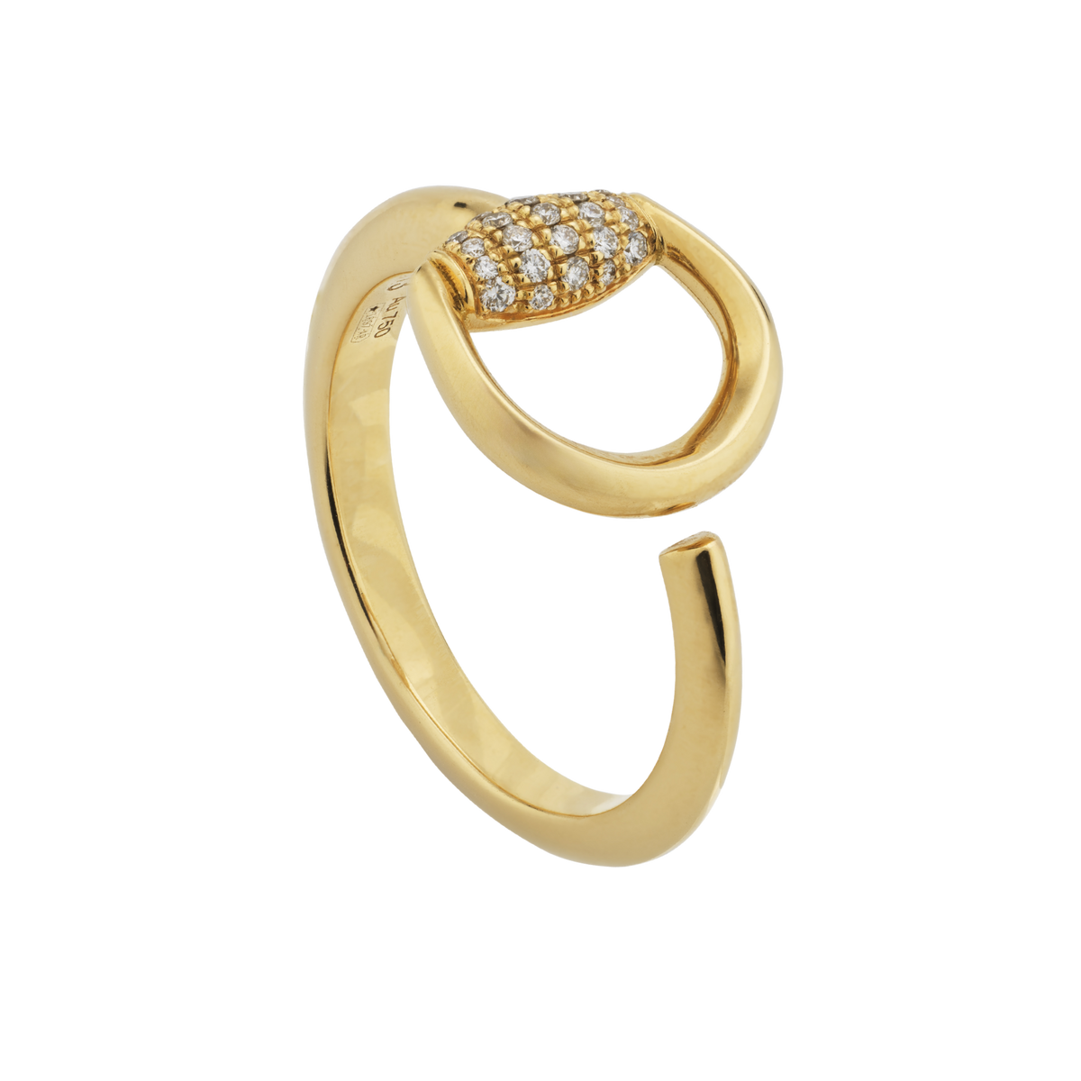 Gucci Horsebit ring crafted in 18ct yellow gold with pavé-set diamonds and the iconic equestrian-inspired Horsebit motif