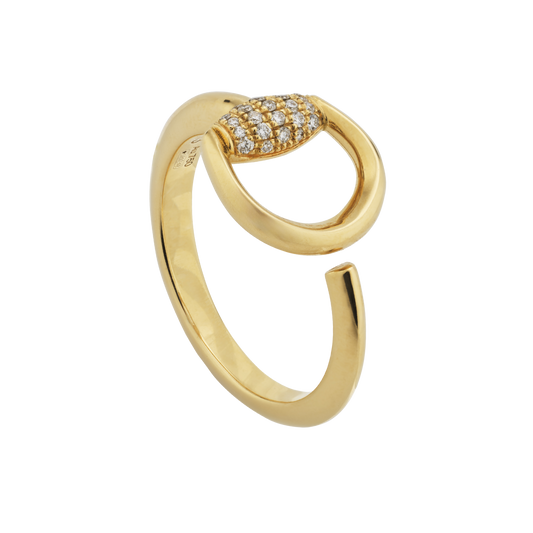 Gucci Horsebit ring crafted in 18ct yellow gold with pavé-set diamonds and the iconic equestrian-inspired Horsebit motif