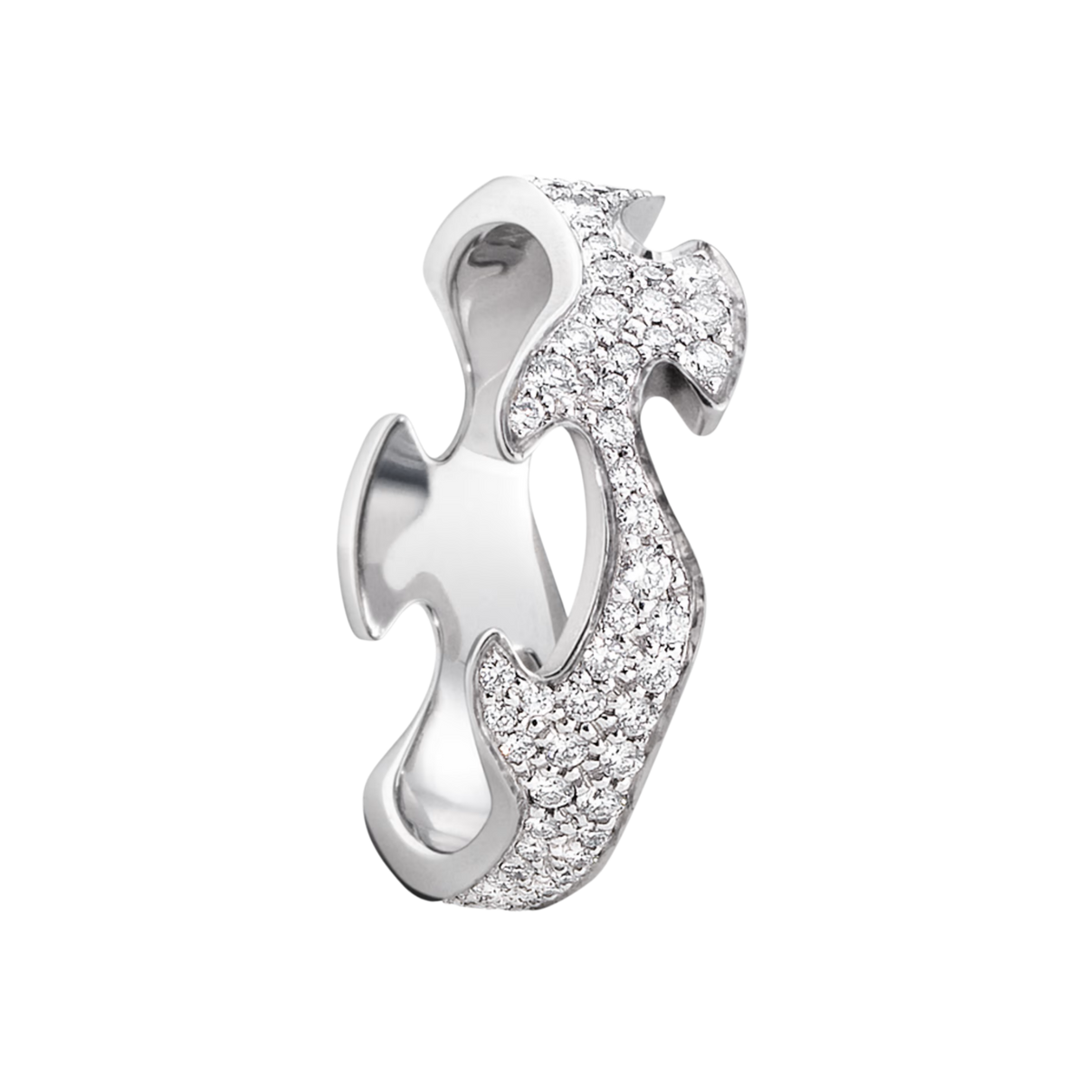 The Georg Jensen Fusion Centre Ring is crafted in 18ct white gold and adorned with 0.78ct of brilliant-cut diamonds, creating a timeless design with unmistakable Scandinavian elegance.