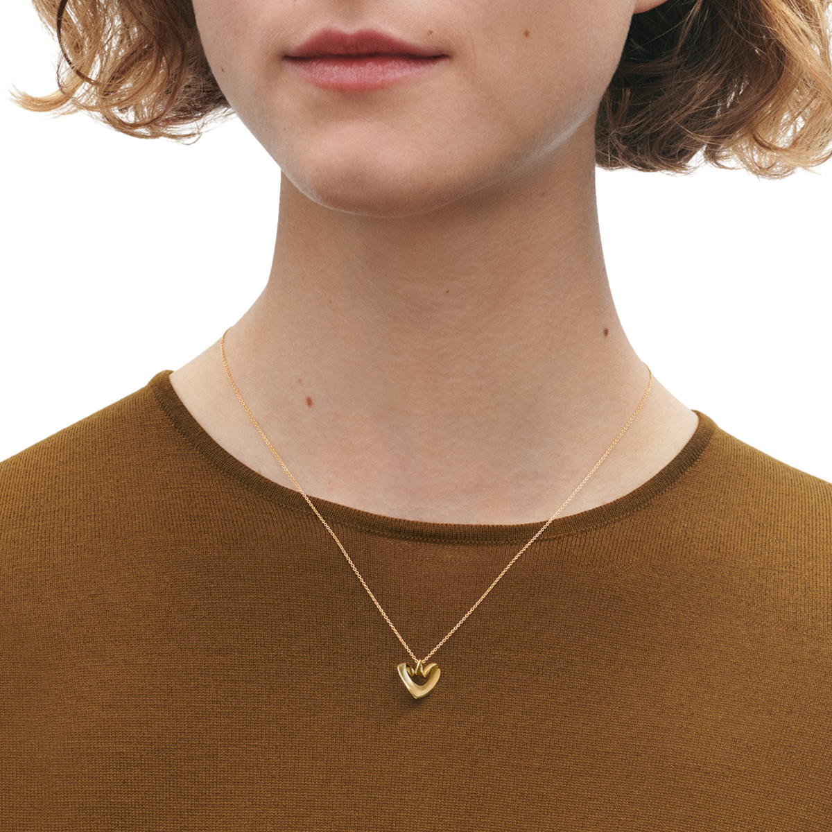Designed to symbolise love, connection, and lasting memories, the Georg Jensen 2025 Heart Pendant is a meaningful piece to treasure for years to come. Beautifully crafted and timeless in style, it makes an exceptional gift for anniversaries, birthdays, or life's most special moments.