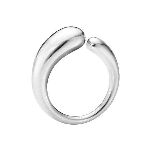 Combining meaningful symbolism with exceptional craftsmanship, the Georg Jensen Mercy Small Ring is designed to be worn and treasured for years to come. Elegant, versatile, and instantly recognisable, it captures the essence of modern luxury while celebrating compassion, personal growth, and individuality.