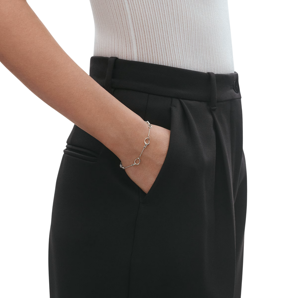 Designed by Jacqueline Rabun, these sterling silver Mercy Earrings offer a fluid silhouette that brings contemporary Scandinavian style to both everyday and occasion wear.