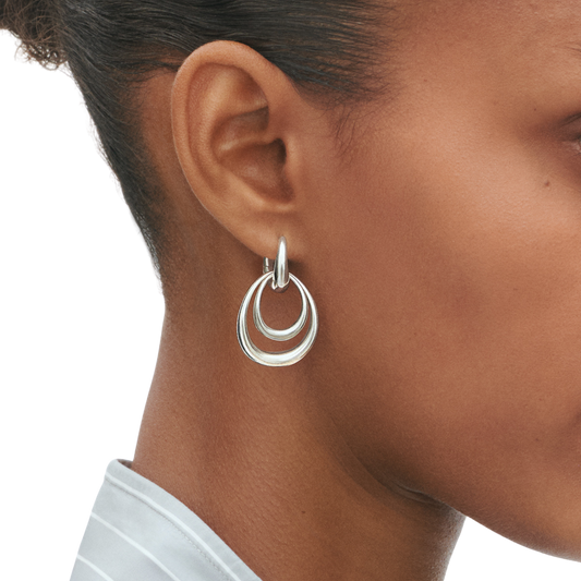 Part of the much-loved Offspring collection by Jacqueline Rabun, the pendant takes inspiration from the bonds that connect us. The flowing, sculptural form reflects the collection's signature style, offering a meaningful design that's modern without feeling overly bold.