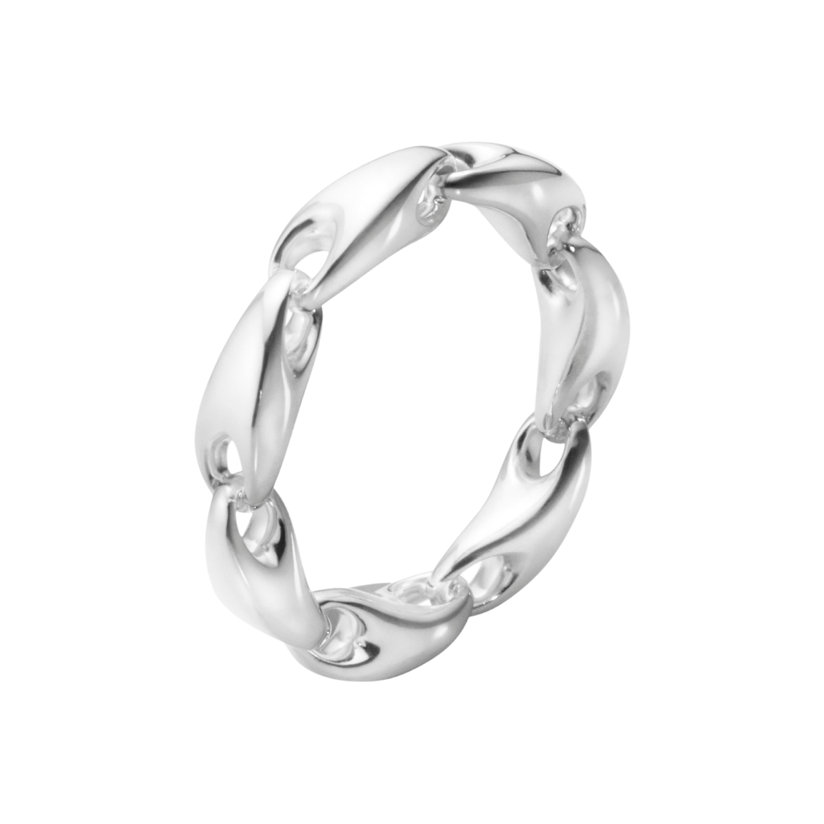 The Georg Jensen Reflect Sterling Silver Chain Ring reimagines a classic design with sculptural sterling silver links, bringing contemporary Scandinavian style to any jewellery collection.