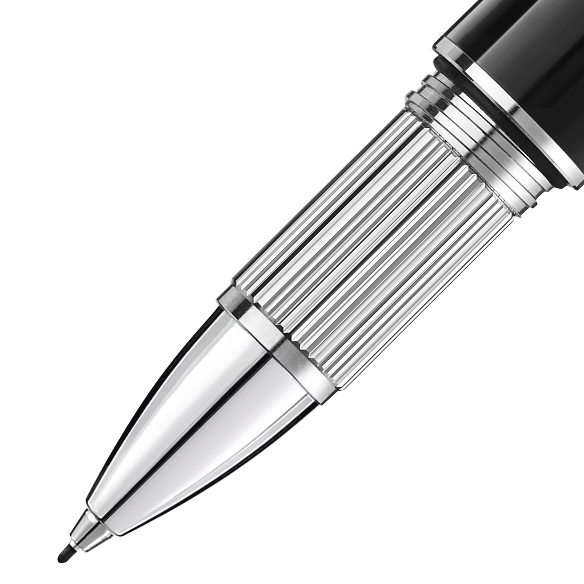 Close-up of the Montblanc StarWalker SpaceBlue fineliner pen tip with platinum-coated grip and cone.