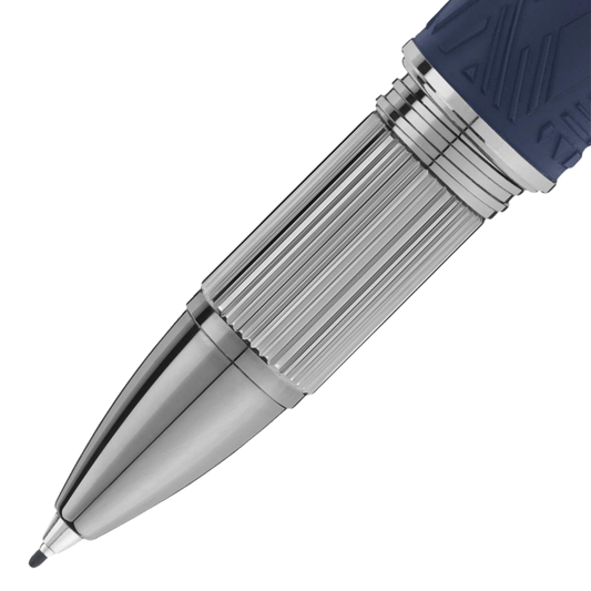 Close-up of the Montblanc StarWalker SpaceBlue Precious Resin fineliner pen tip with dark ruthenium-coated grip and cone.