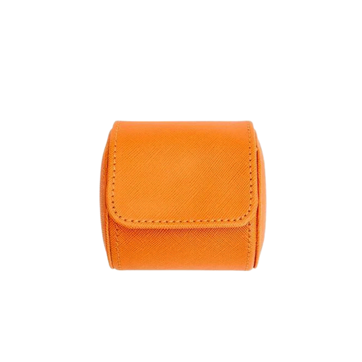 The orange vegan leather has a smooth, slightly structured finish that holds its shape well.
Clean stitching runs along the body for added durability and definition.
It feels soft to the touch but remains firm when rolled and fastened.