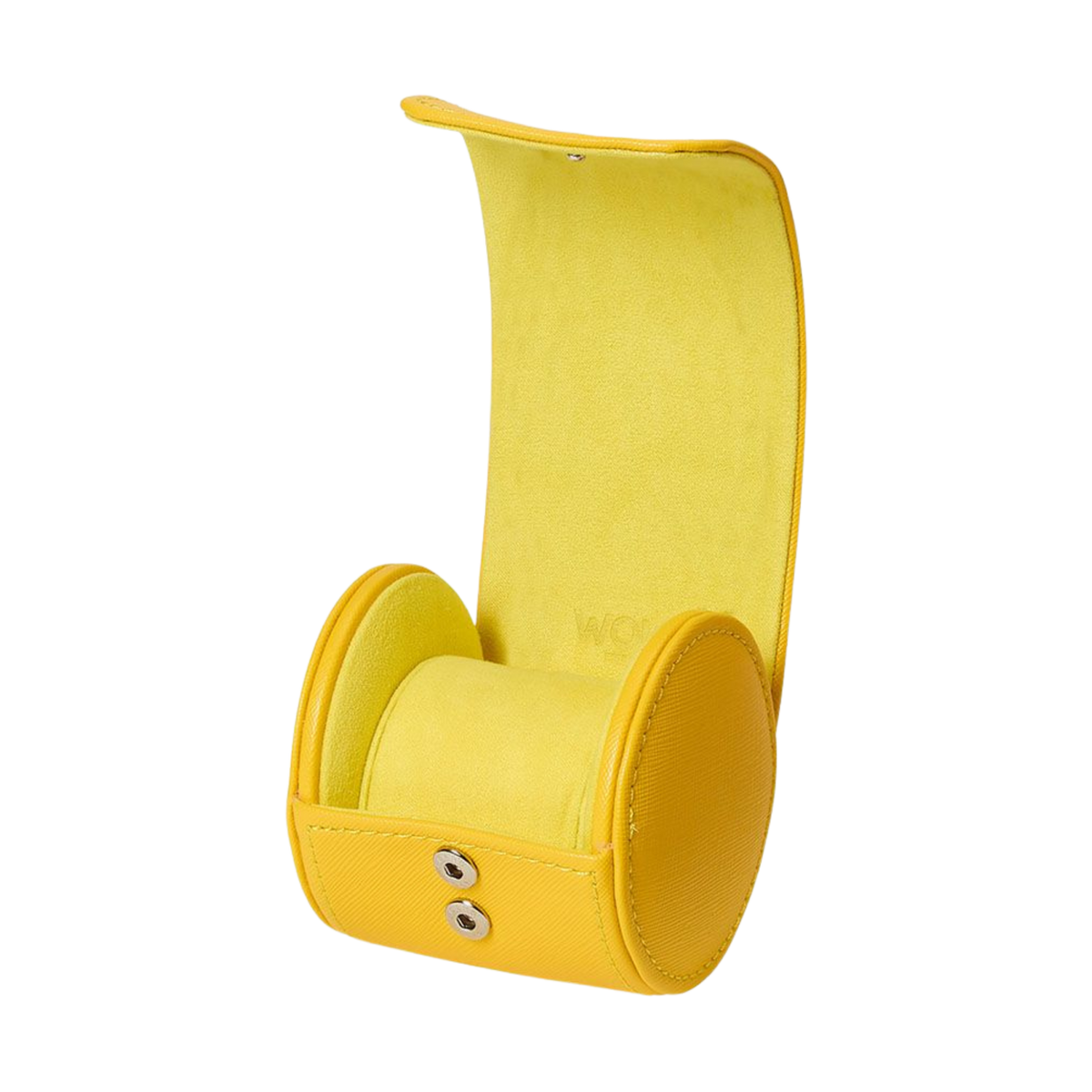 The Wolf Tutti Frutti Single Watch Roll in Yellow offers a bold yet refined way to store and transport a single timepiece.
Crafted in premium vegan leather, it combines vibrant colour with a compact, protective design.
Ideal for collectors who want secure storage with a modern, distinctive finish.