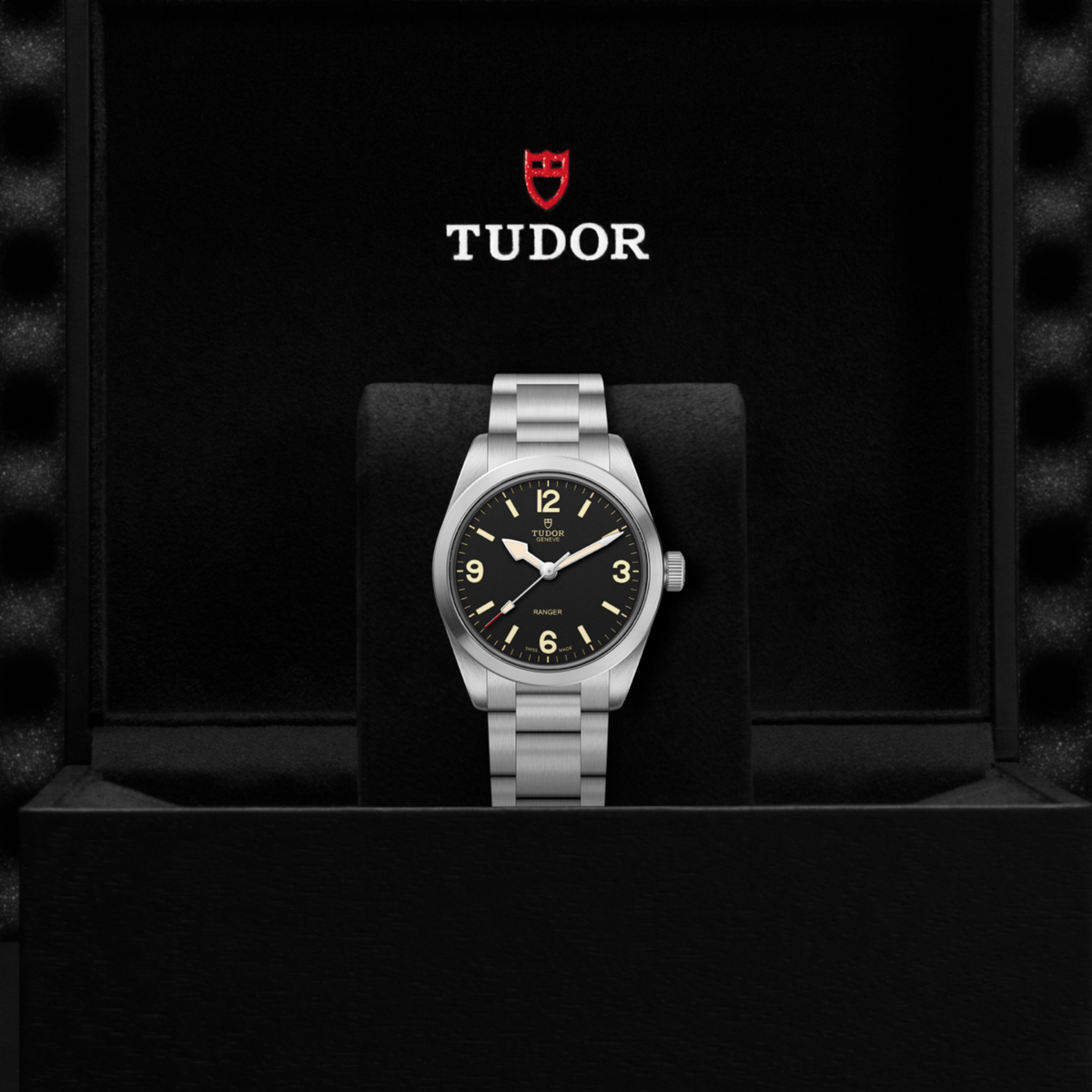 detailed view of the minimalist dial layout emphasising legibility and field-watch styling
