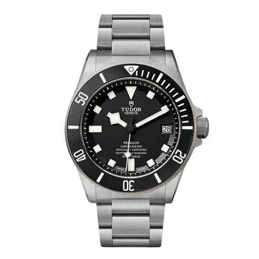 Tudor Pelagos black dial titanium bracelet dive watch with ceramic bezel and date display