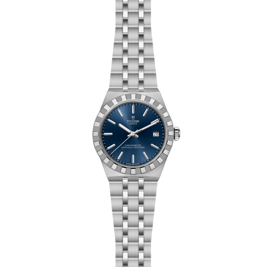 Powered by the COSC-certified Manufacture Calibre MT5412, this TUDOR Royal offers exceptional precision, a 70-hour power reserve and timeless Swiss craftsmanship.
