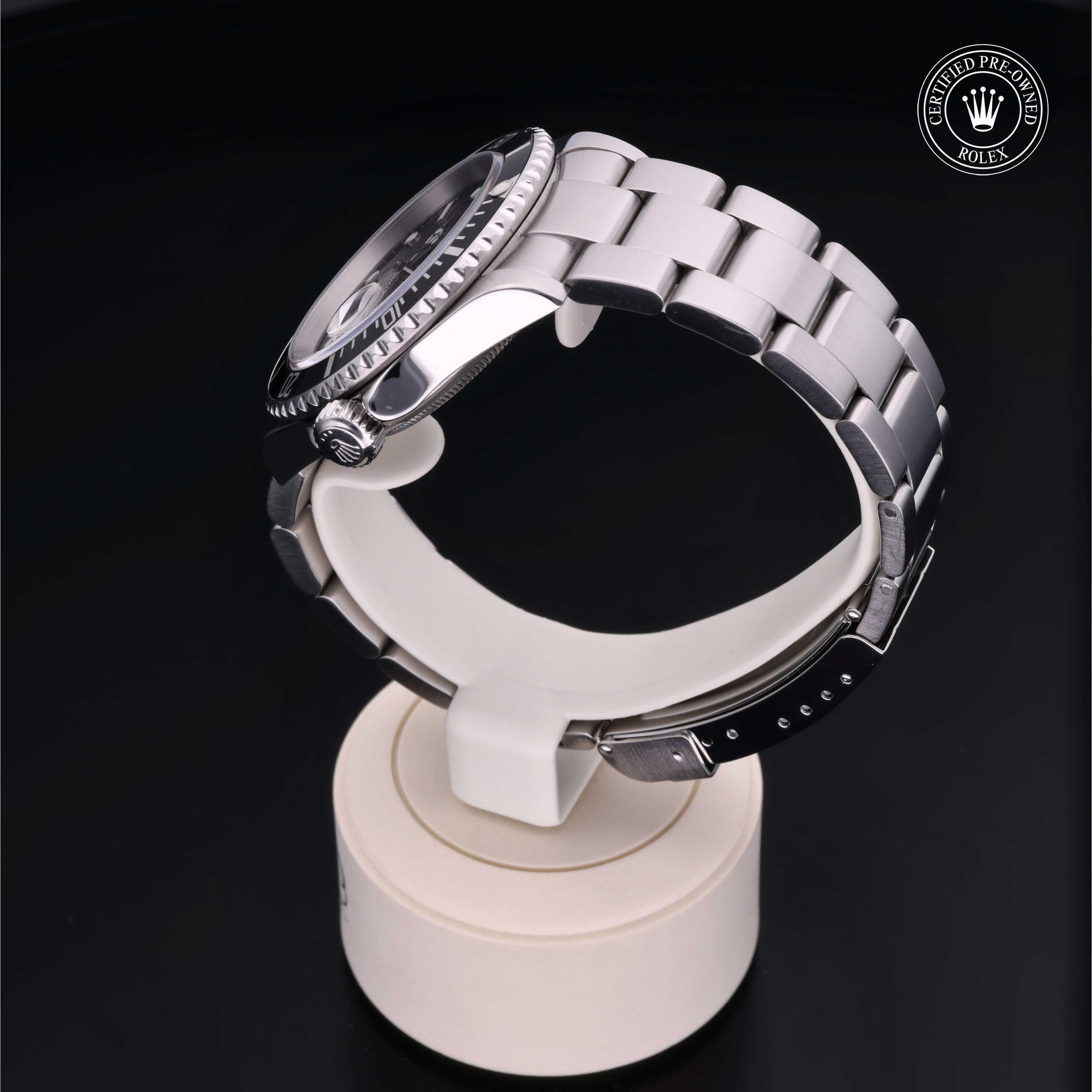 Rolex Submariner Date 40 - 360° view