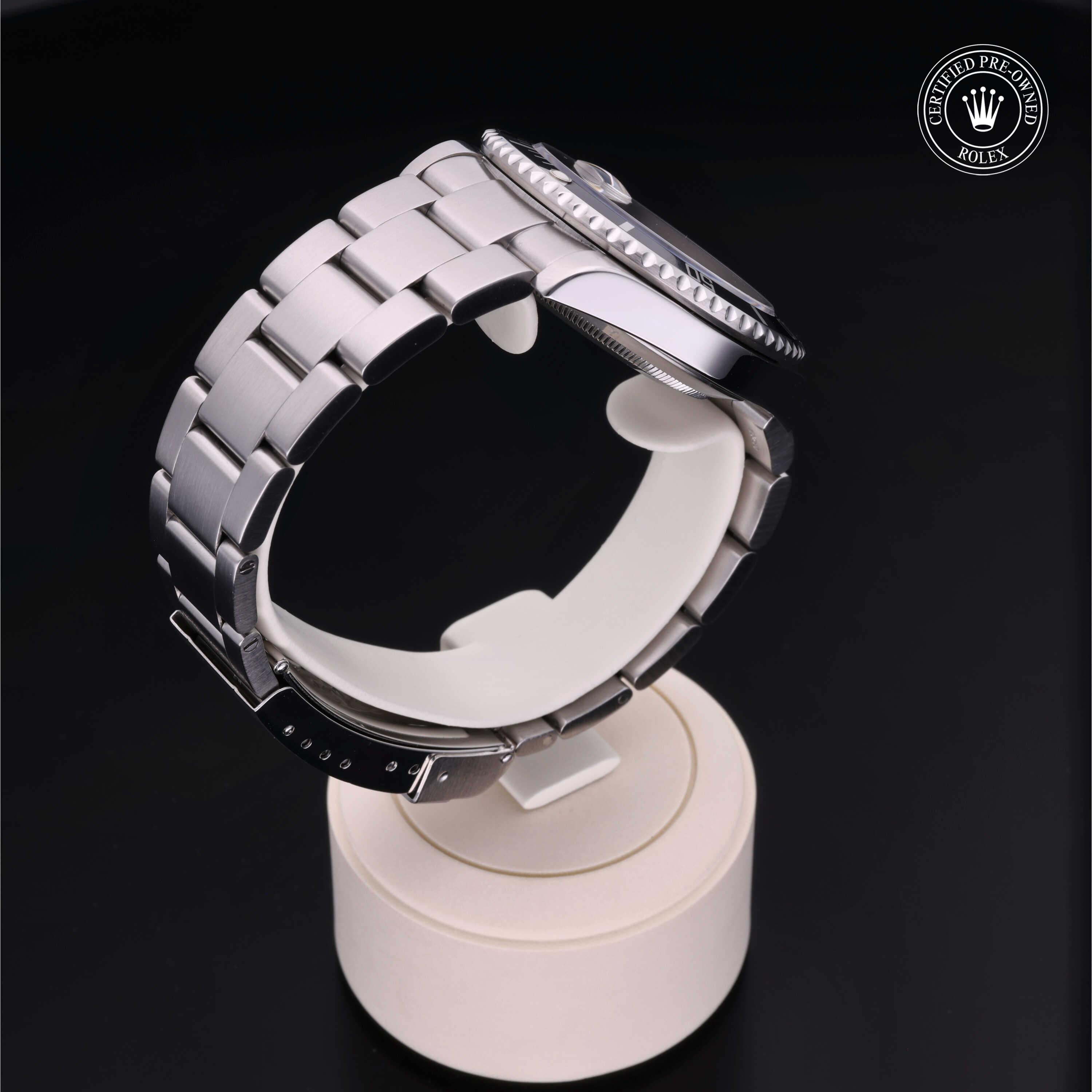 Rolex Submariner Date 40 - 360° view