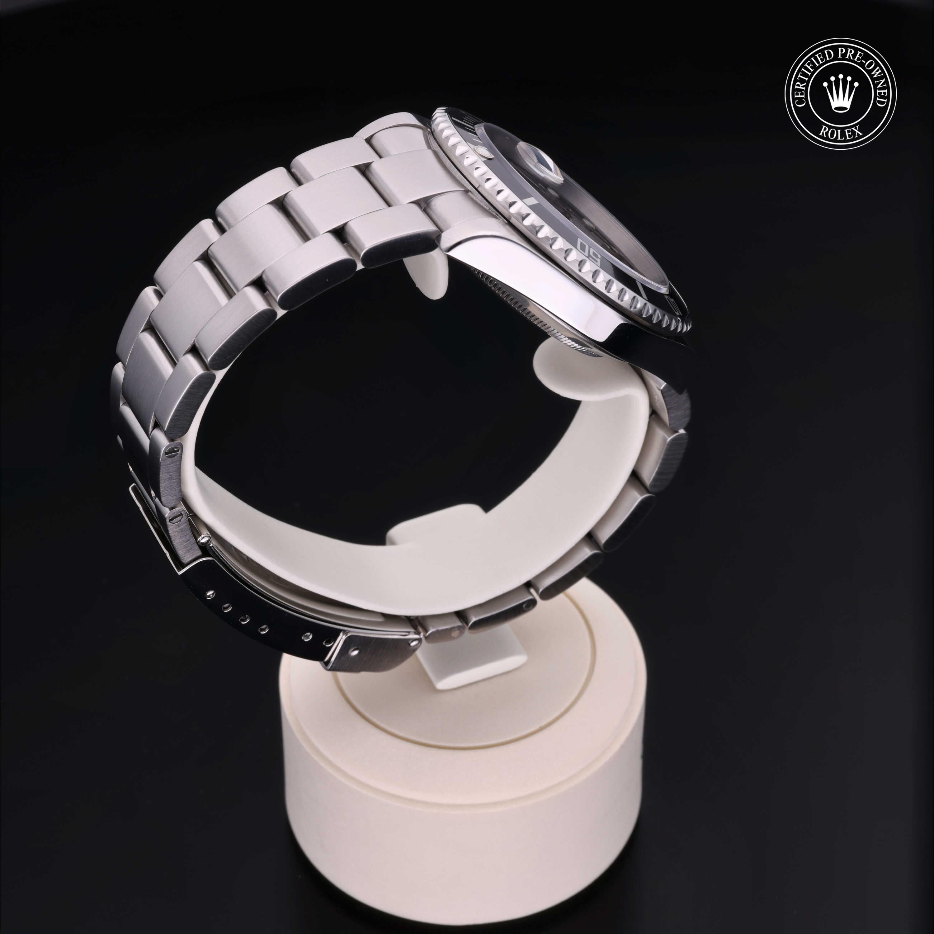 Rolex Submariner Date 40 - 360° view