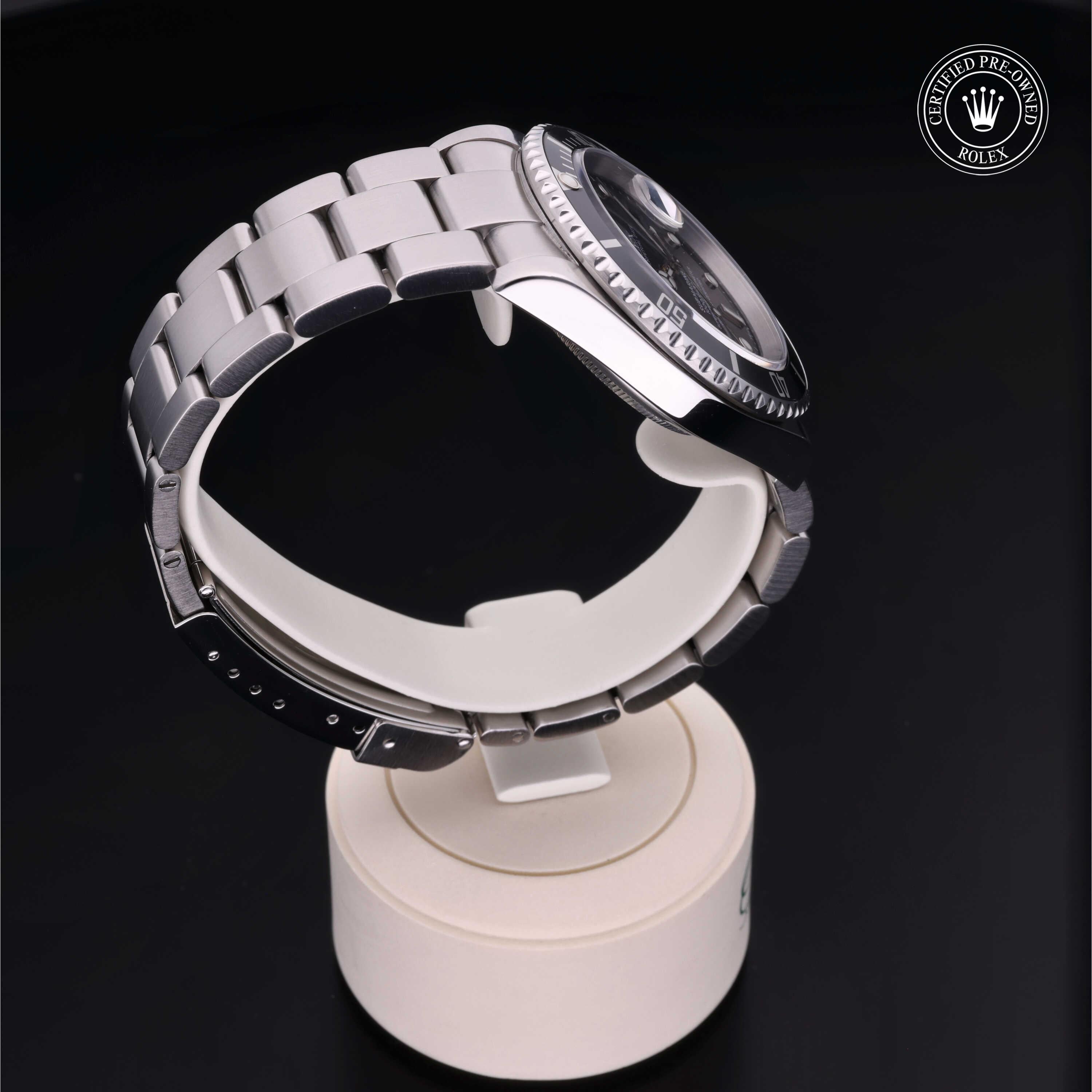 Rolex Submariner Date 40 - 360° view
