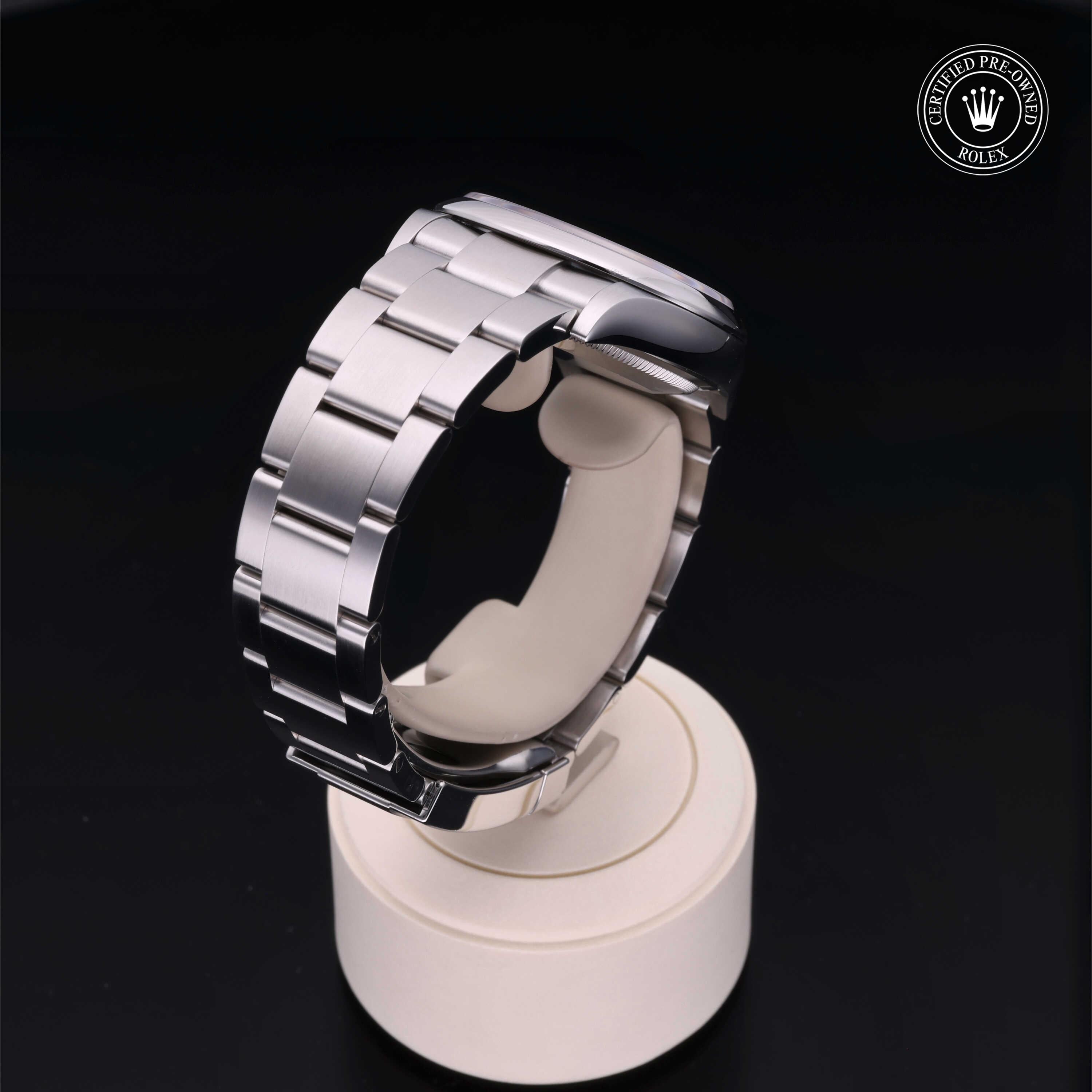 Rolex Oyster Perpetual 36 - 360° view