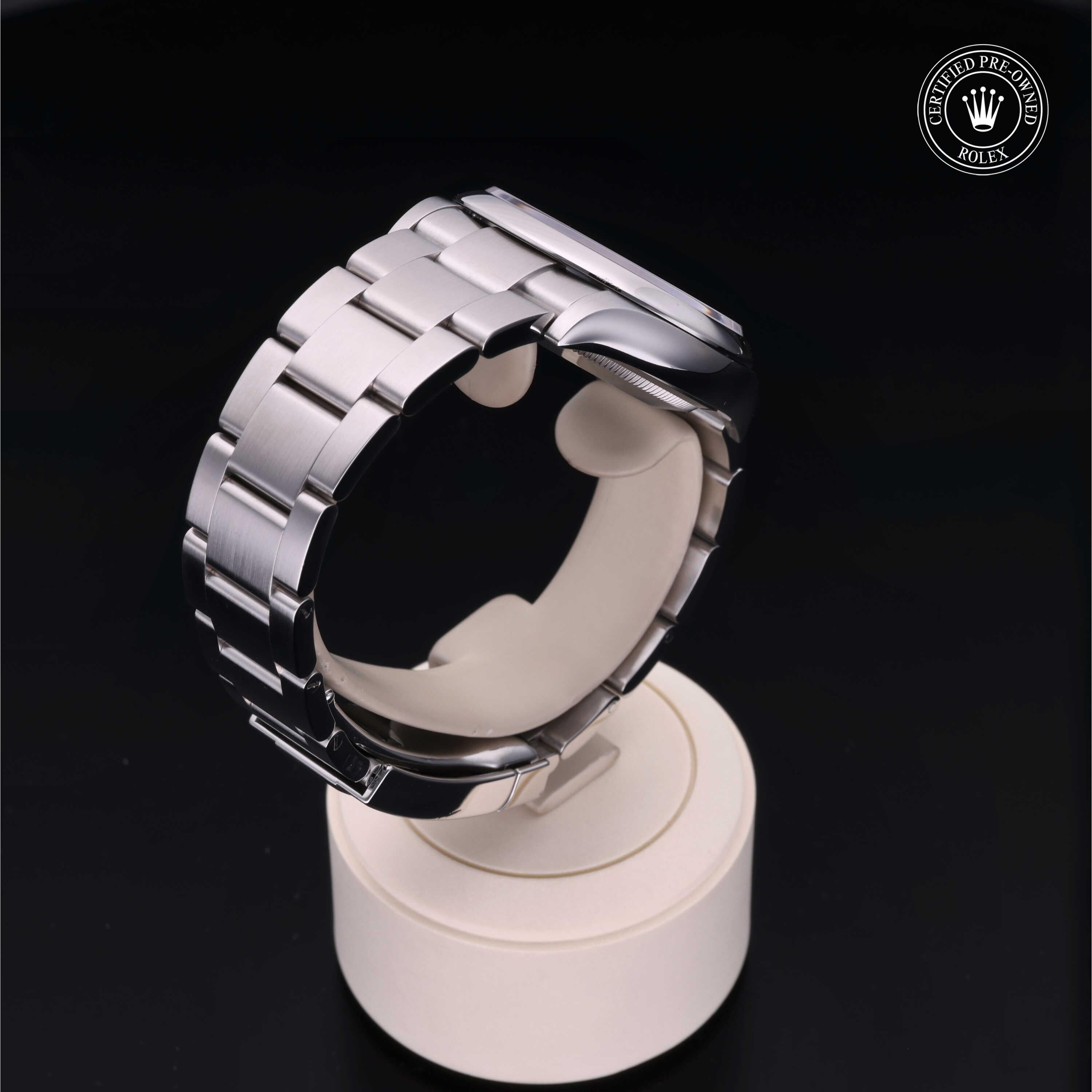 Rolex Oyster Perpetual 36 - 360° view