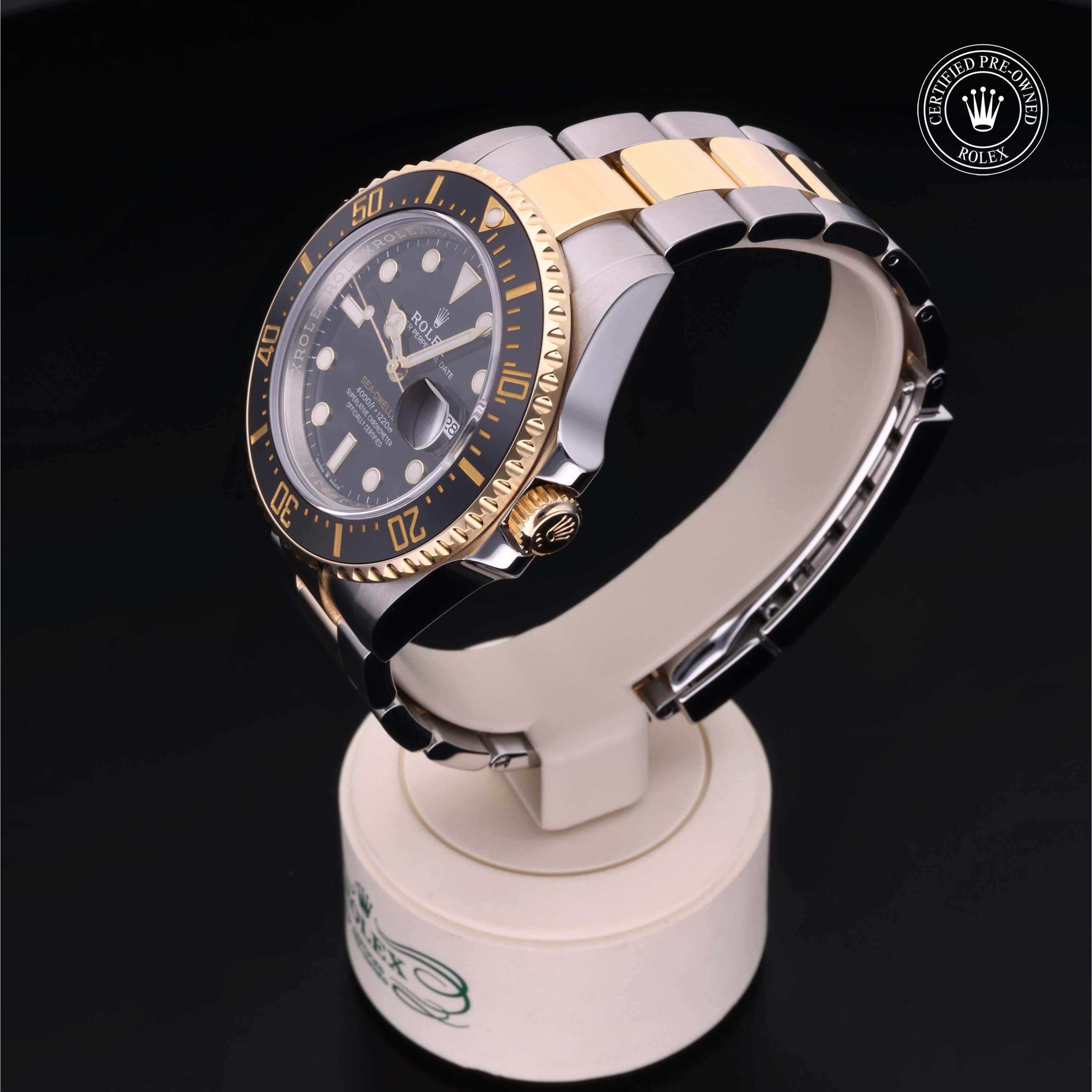 Rolex Sea-Dweller 43 - 360° view